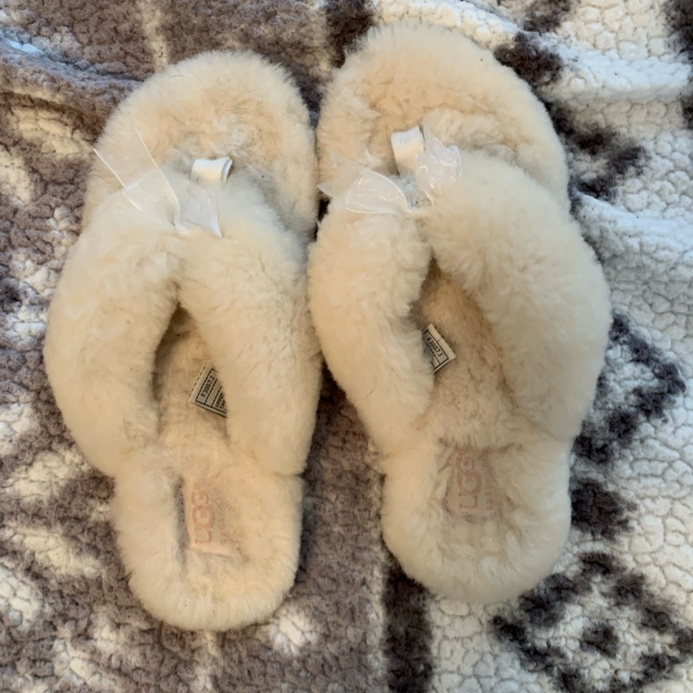 ugg slippers ♡!